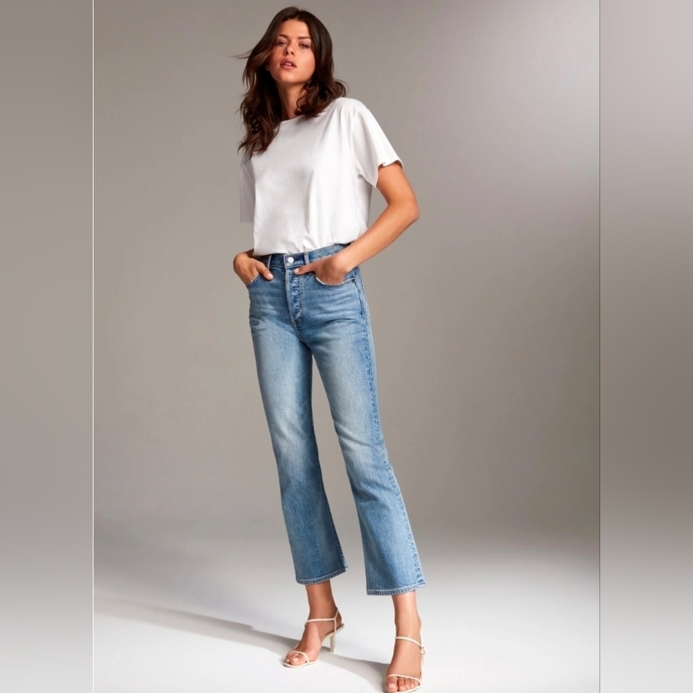 ARITZIA Denim ForumThe Bailey Crop Flare SZ 25